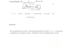Tablet Screenshot of momentsinlifephotos.com